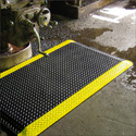 Diamond Plate Anti-Fatigue Mats for Wet Areas